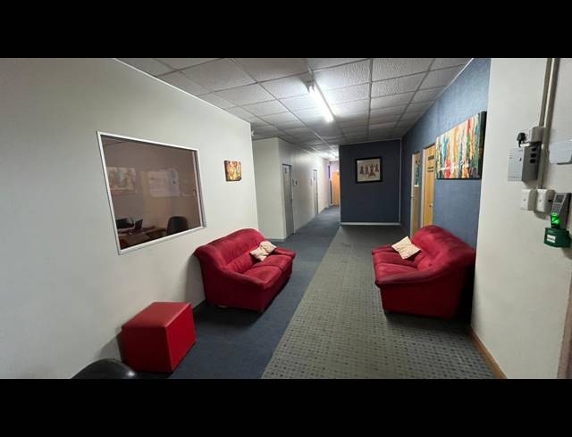 26M² OFFICE TO LET IN EMPANGENI CENTRAL